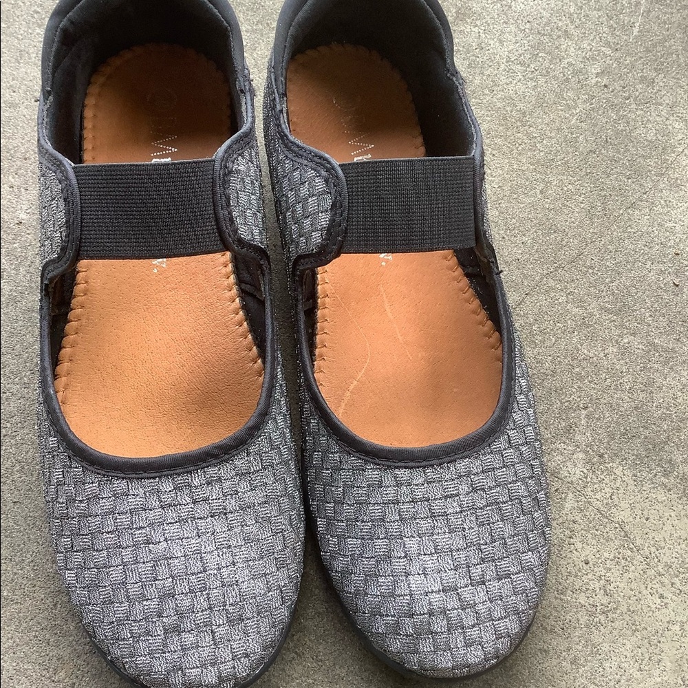 BERNIE MEV KENDRA MARY JANE GREY SNEAKER WOVEN STRETCH COMFORT SHOE SIZE 10 NICE